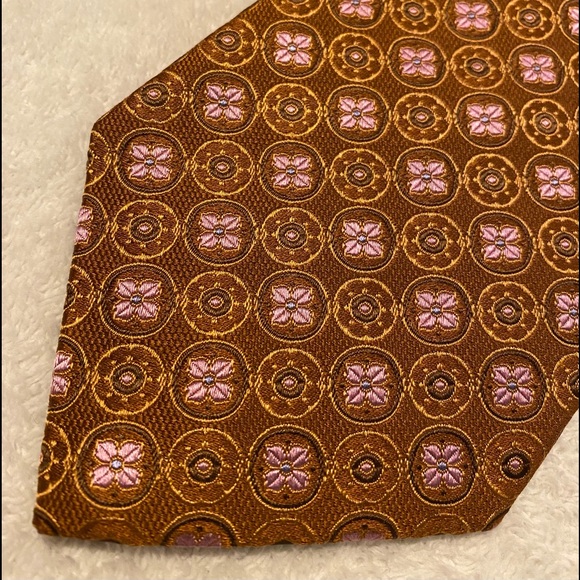 Brand New Trendy Tie By ROYAL CLASSIC - Picture 1 of 4